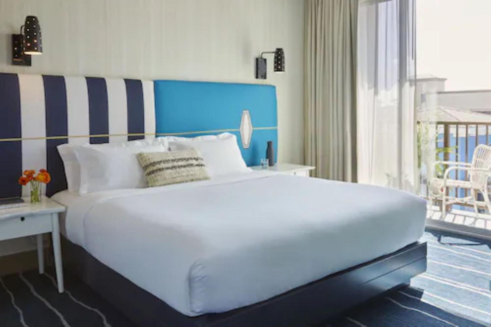 King Room,1276286746:JPEG